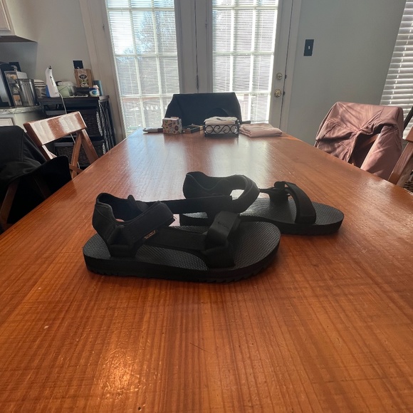 Mens Sandles - Picture 3 of 6